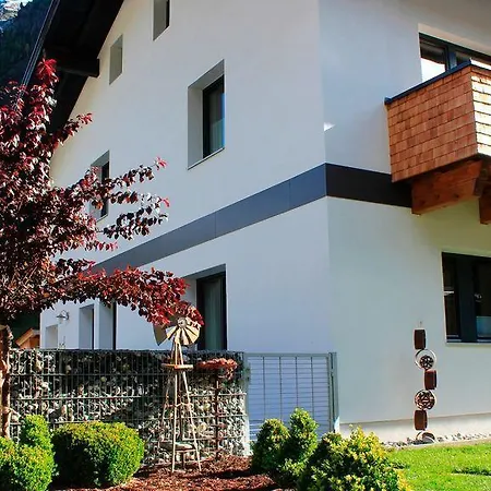 Haus Alpenglück