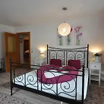 Haus Alpenglueck *