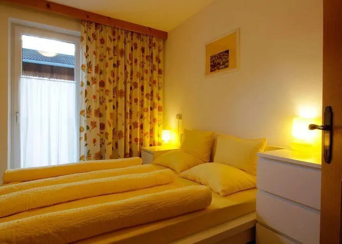 Appartamento Haus Alpenglueck *