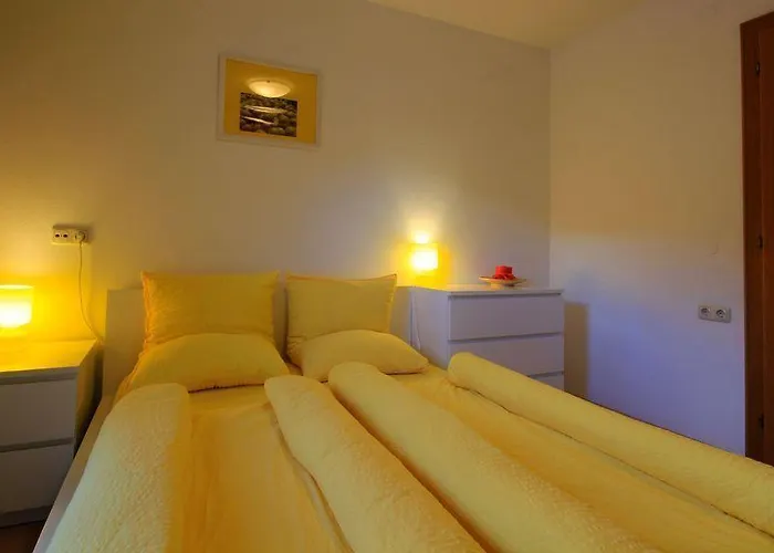 Appartamento Haus Alpenglueck *