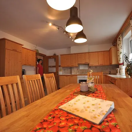 Haus Alpenglueck Apartment